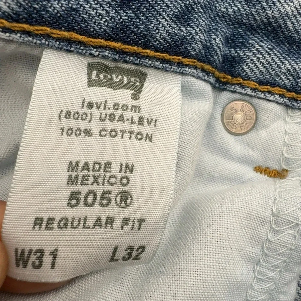 Levis 505 Denim Shorts Mens 31 Blue 100% Cotton Cut Off Frayed Casual Summer